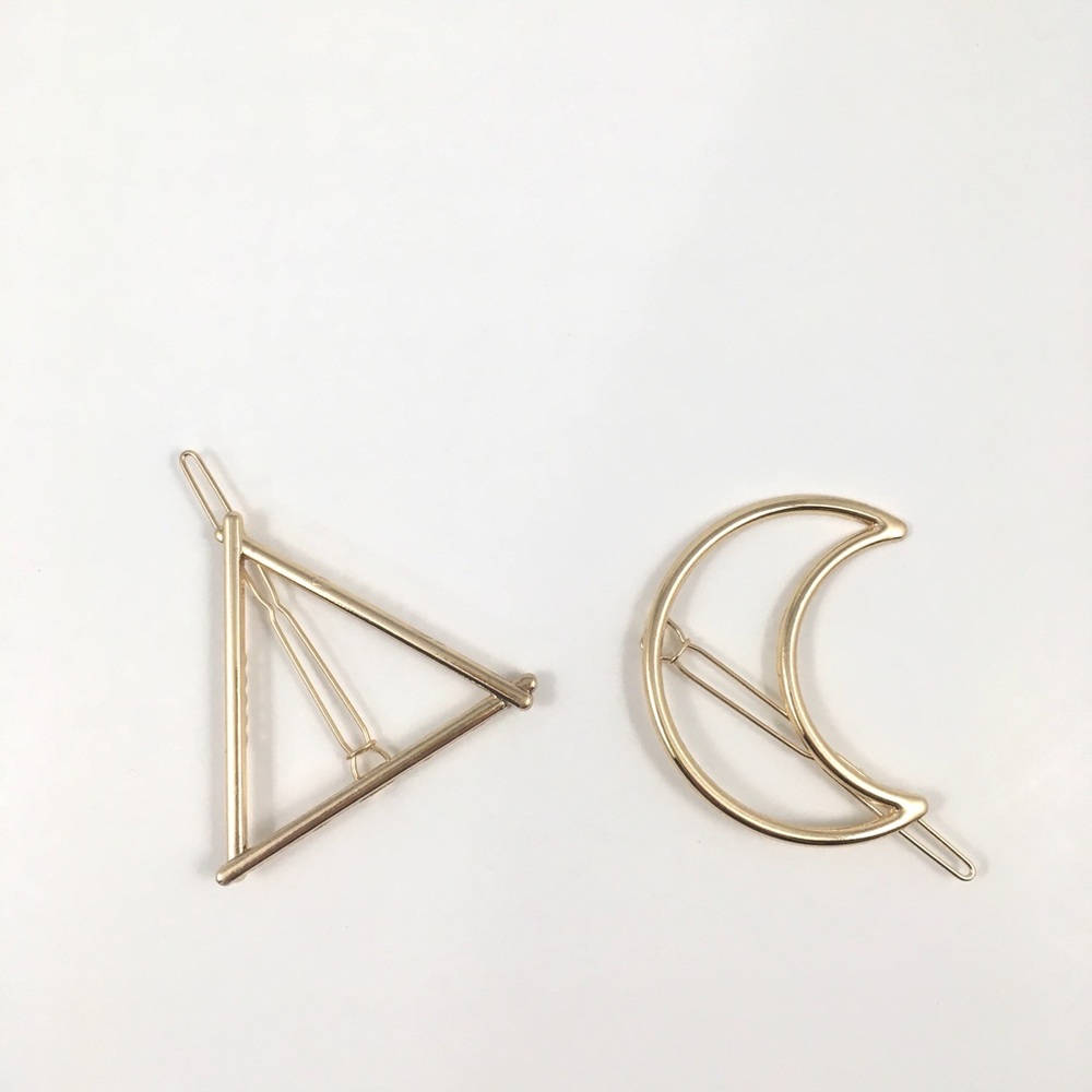 Set of two hair clips- brand new comes in wrapper